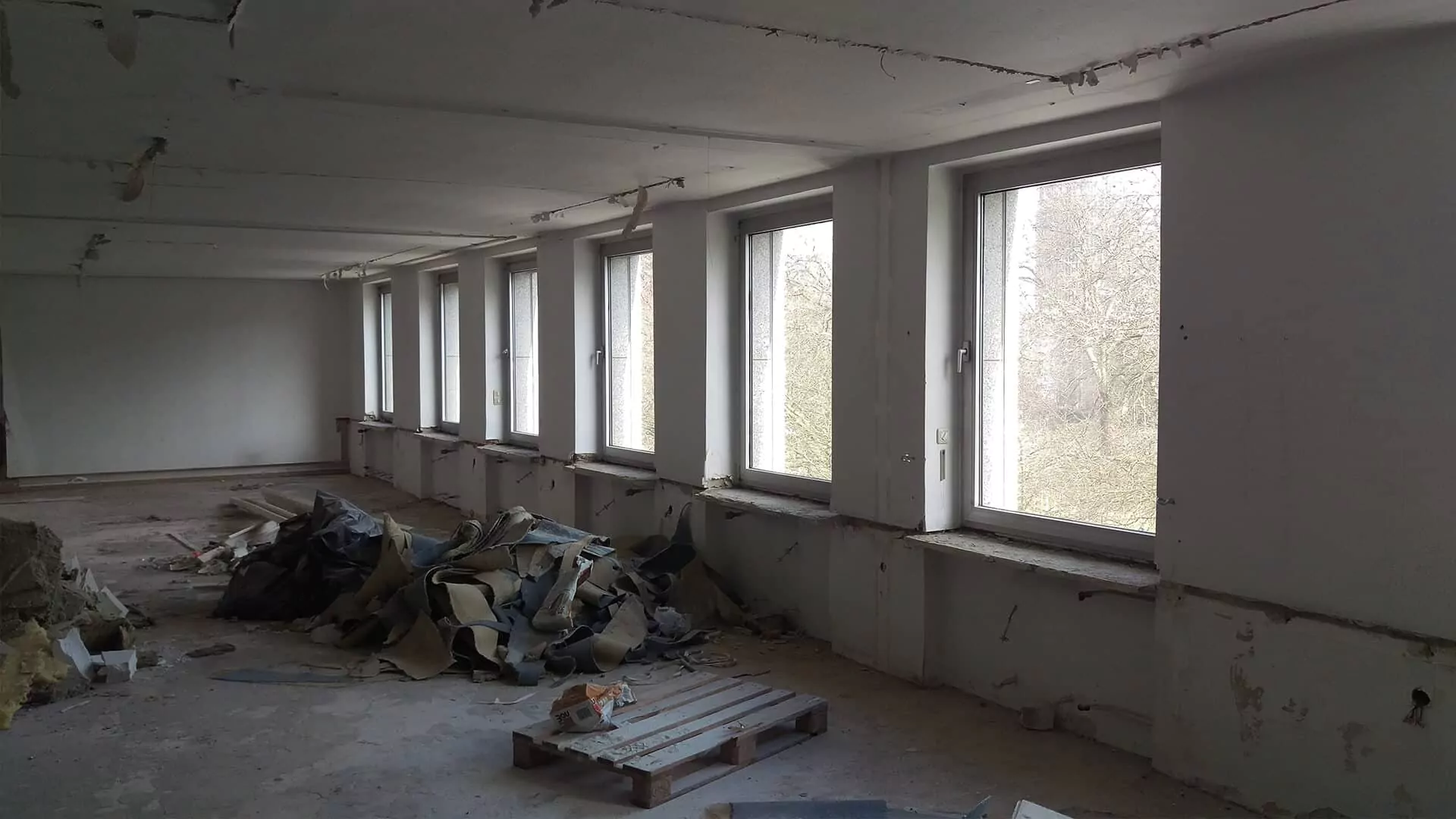 onecontact-projekt-urbane-neuinterpretation-mit-weitblick-vorher.jpg
